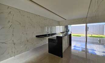 Imagem 4: Casa térrea com piscina