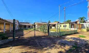 Imagem: Terreno muito grande em frente ao viaduto