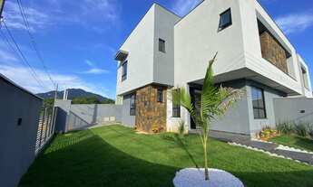 Imagem 3: Geminado residencial com 3 dormitórios, 1 suíte e 2 vagas em Jaraguá do Sul – Três Rios do