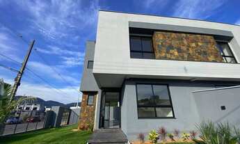 Imagem 2: Geminado residencial com 3 dormitórios, 1 suíte e 2 vagas em Jaraguá do Sul – Três Rios do