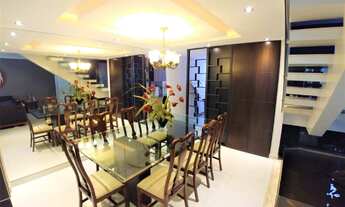 Imagem 3: Sobrado Residencial à Venda em Jaraguá do Sul (Centro) – 4 suítes, 4 vagas, 311 m²