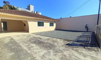 Imagem: Casa à Venda em Jaraguá do Sul com 3 quartos