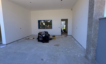 Imagem 6: Casa à venda em Jaraguá do Sul - Frente, 2 quartos (1 suíte) com churrasqueira