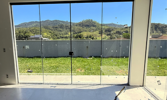 Imagem 5: Casa à venda em Jaraguá do Sul - Frente, 2 quartos (1 suíte) com churrasqueira