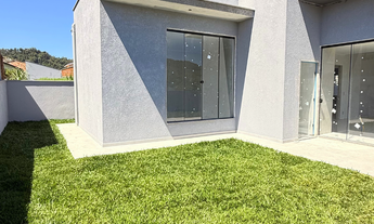 Imagem 4: Casa à venda em Jaraguá do Sul - Frente, 2 quartos (1 suíte) com churrasqueira