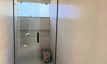 Imagem 3: Casa à venda em Jaraguá do Sul - Frente, 2 quartos (1 suíte) com churrasqueira