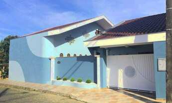 Imagem: Casa à venda, 4 quartos, sendo 1 suíte