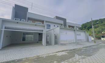 Imagem: Geminado à venda no Amizade, Jaraguá do