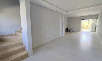 Imagem: Geminado à venda, 3 quartos, sendo 1 suíte