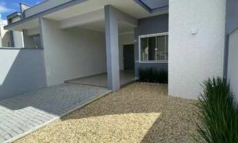 Imagem: Casa Geminada à venda, 3 quartos, sendo