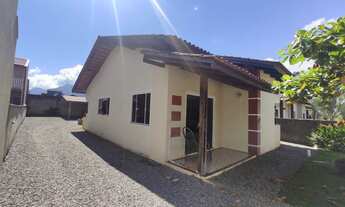 Imagem: Casa à venda, 3 quartos, sendo 1 suíte