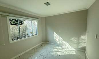 Imagem 4: Casa à venda, 5 quartos, sendo 1 suíte, Bairro Jaraguá Esquerdo, Jaraguá do Sul/ SC