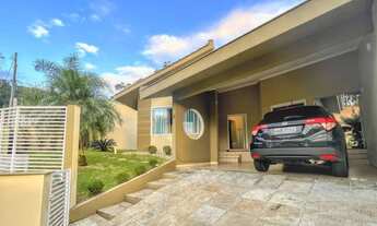 Imagem: Casa à venda, 3 quartos, sendo 1 suíte