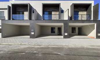 Imagem: Casa Geminada à venda, 3 quartos, sendo