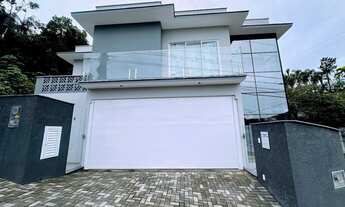 Imagem: Linda casa a venda, com 03 quartos, sendo