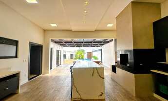 Imagem 2: Casa 1 pavimento com 4 suítes, piscina e varanda gourmet em São Luís, Jaraguá do Sul — R