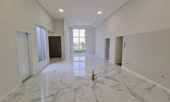 Imagem 3: Casa Residencial à Venda em Barra do Rio Cerro, Jaraguá do Sul – 3 Suítes, 210 m² Privativ