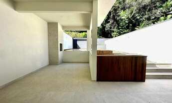 Imagem 7: Sobrado geminado alto padrão à venda, com 04 quartos, sendo 03 suítes, no Bairro Barra do