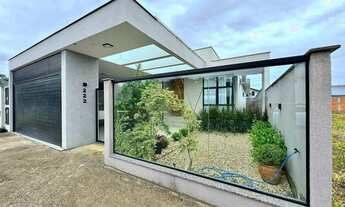 Imagem: Casa com 3 Dormitórios, Suíte e Varanda