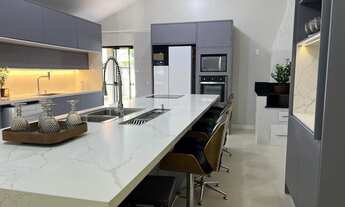 Imagem 3: Casa à venda em Jaraguá do Sul (Bairro Jaraguá 99) - Frente, 3 dormitórios, 2 vagas e fina