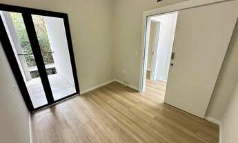 Imagem 7: Vende-se sobrado geminado de 142m² com 3 dormitórios sendo 1 suíte no bairro Vila Lenzi