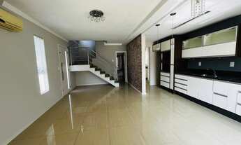 Imagem 2: Casa à venda com 3 dormitórios sendo 1 suíte, no bairro Amizade - Jaraguá do Sul