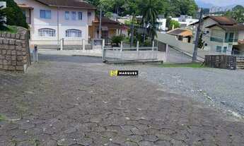 Imagem 2: Galpão / Floresta