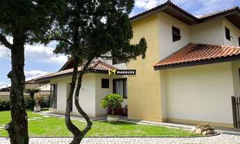 Imagem 1: Casa para aluguel, 4 quartos, 1 suíte, 4 vagas, Glória - Joinville/SC