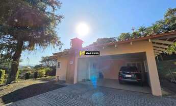 Imagem 3: CASA DE ESQUINA NO ANITA GARIBALDI COM 3 QUARTOS E AMPLO TERRENO