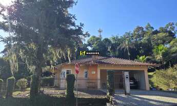 Imagem 2: CASA DE ESQUINA NO ANITA GARIBALDI COM 3 QUARTOS E AMPLO TERRENO