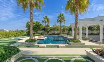 Imagem 4: 4 dormitórios, 4 suíte, 6 banheiro, 8 vagas na garagem