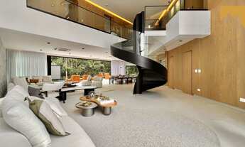 Imagem: Casa Nova de Altíssimo Padrão à Venda