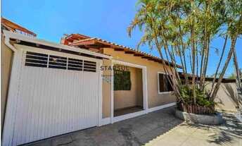 Imagem 2: Casa à venda em Porto Alegre, Sarandi, com 5 quartos, 200,00m²