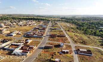 Imagem 3: Lote com Infraestrutura Pronta para Construir