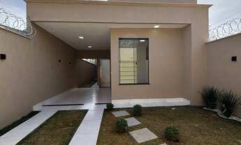 Imagem: Linda casa à venda na região central de