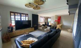 Imagem: Casa em condomínio à venda, com 6 quartos