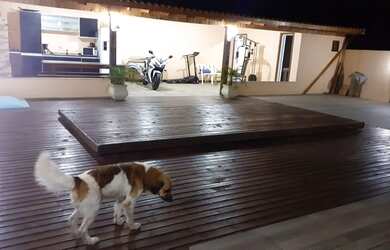 Imagem 3: Bela casa em madeira nobre