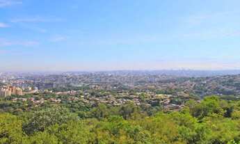 Imagem 5: ![CDATA[Casa 3 dor. sendo 1 suite, piscina, com vista panorâmica no Morro Apamecor.]]
