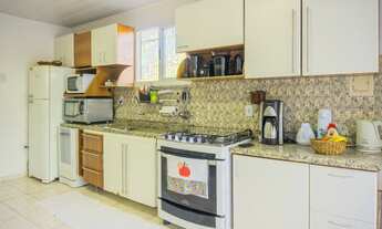 Imagem 7: ![CDATA[Casa para Venda - 230m², 3 dormitórios, 2 vagas - Teresópolis]]