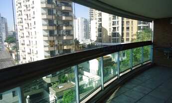 Imagem 2: 4 dormitórios, 2 suíte, 3 vagas na garagem