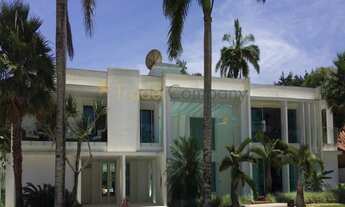 Imagem: 6 dormitórios, 6 suíte, 8 vagas na garagem