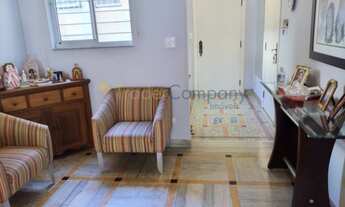 Imagem 7: 4 dormitórios, 1 suítes, 2 vagas na garagem