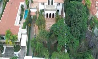 Imagem: 5 dormitórios, 3 suíte, 6 vagas na garagem