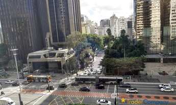 Imagem 2: 4 dormitórios, 1 suítes, 3 vagas na garagem