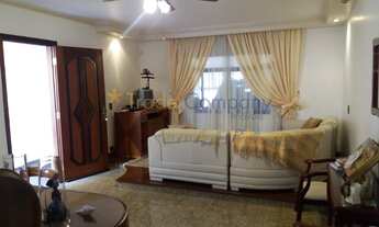 Imagem: 4 dormitórios, 1 suítes, 2 vagas na garagem