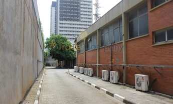 Imagem 2: 14 vagas na garagem