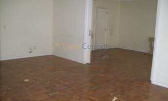 Imagem 2: 4 dormitórios, 1 suítes, 2 vagas na garagem