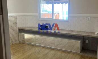 Imagem 2: Esta incrível cobertura duplex oferece o máximo em luxo e conforto