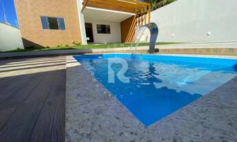 Imagem: 3 dormitórios, 1 suítes, 2 banheiro, 4