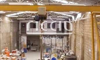 Imagem: 4 vagas na garagem, 625M² de Área Construída